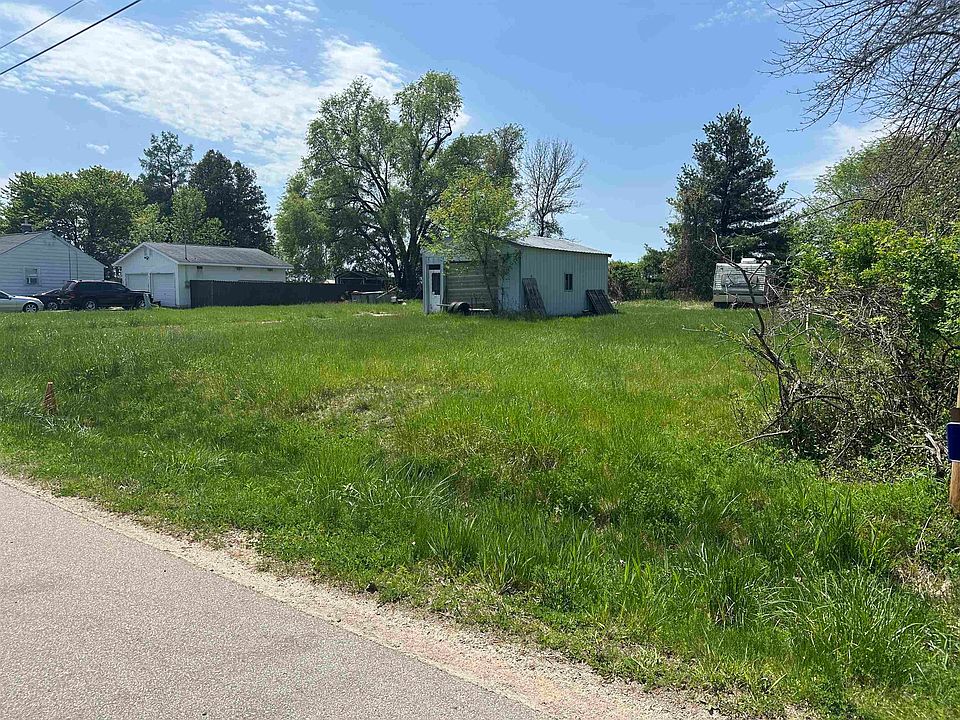 2nd image of 3213 23rd St