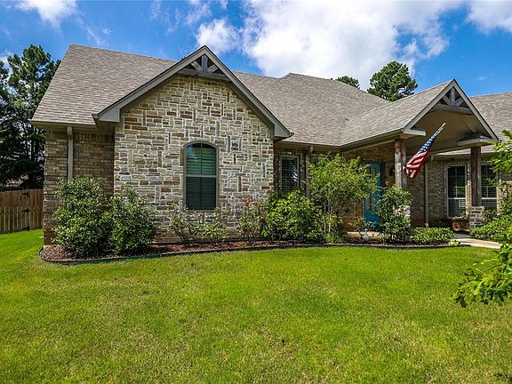 4th image of 15151 Brookstone Dr