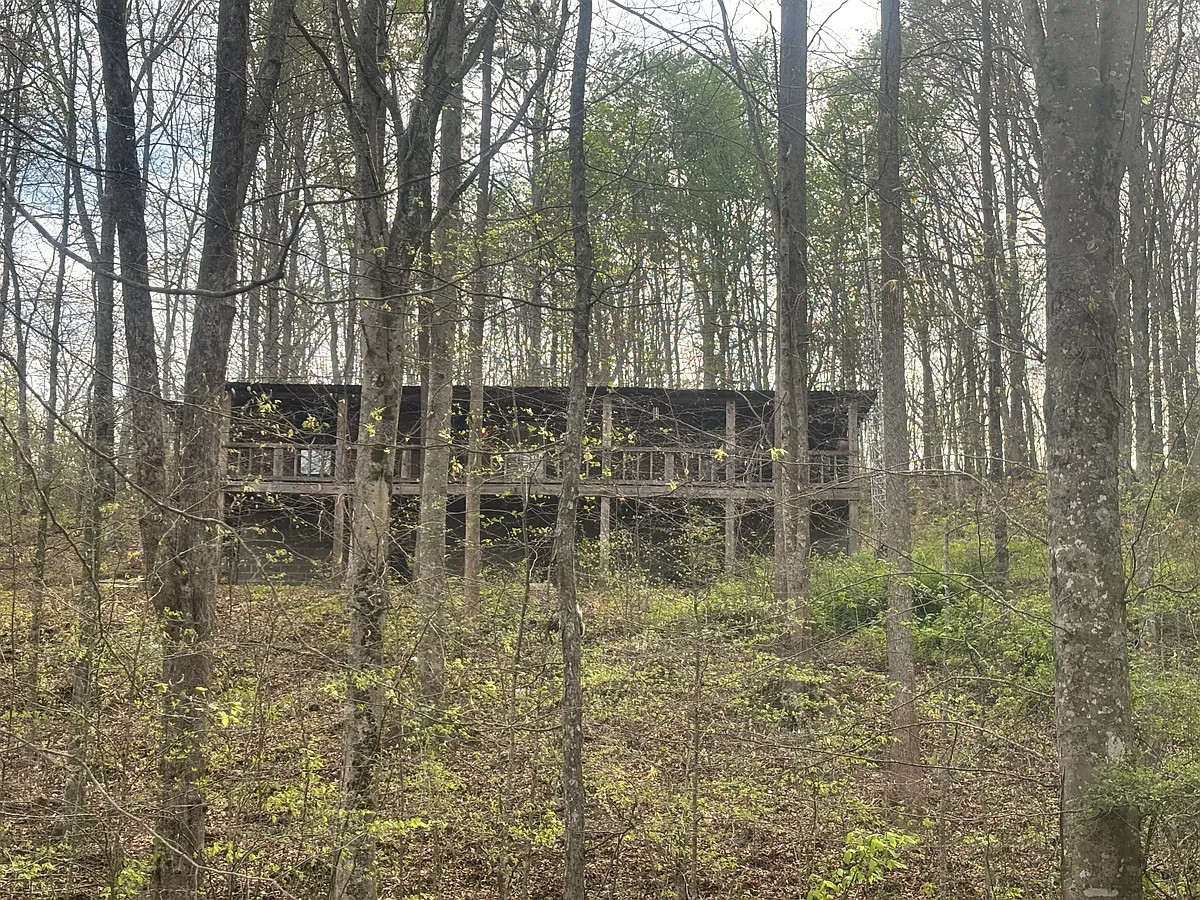 Building Photo - 865 Lynn Camp Church Rd