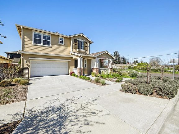 3rd image of 2453 Francisco Avenue