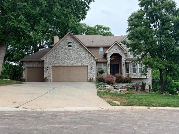 22808 E 28th Street Ct, Blue Springs, MO 64015