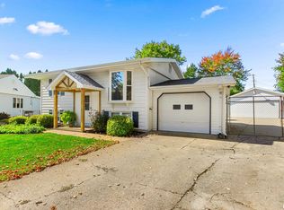 124 Lynnhaven Dr, Washington, IL 61571