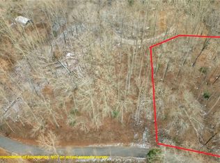 35 Forest Dr, Travelers Rest, SC 29690