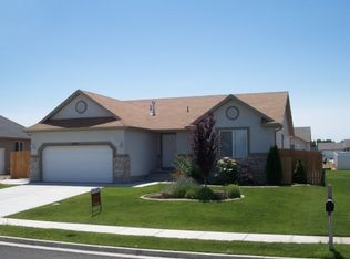 2617 W 1445 N, Clinton, UT 84015