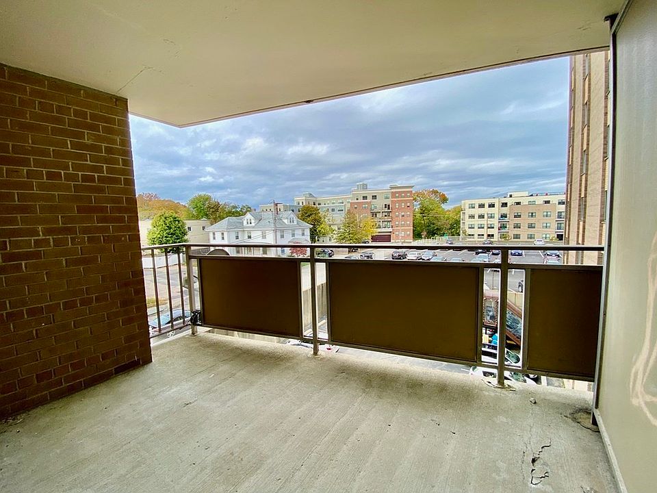 1st image of 1025 Hancock St Unit 4F