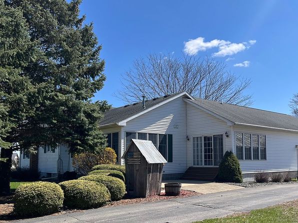 519 N Westphalia St, Westphalia, MI 48894