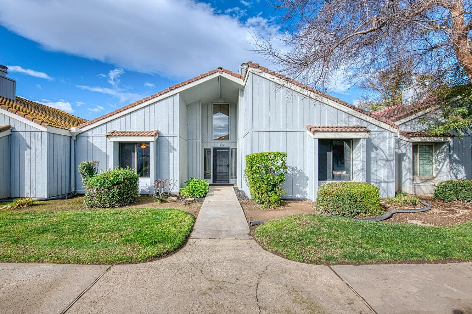 1876 Cougar Ln photo 1