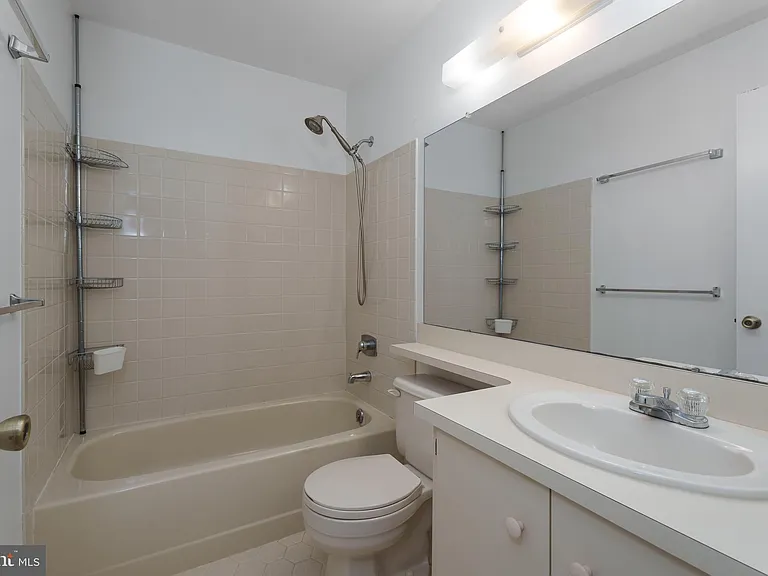 11 Abelia Ct — Photo 23