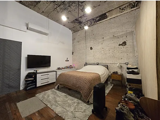 Rented by Matthew Gros-Werter, LREB  | media 11