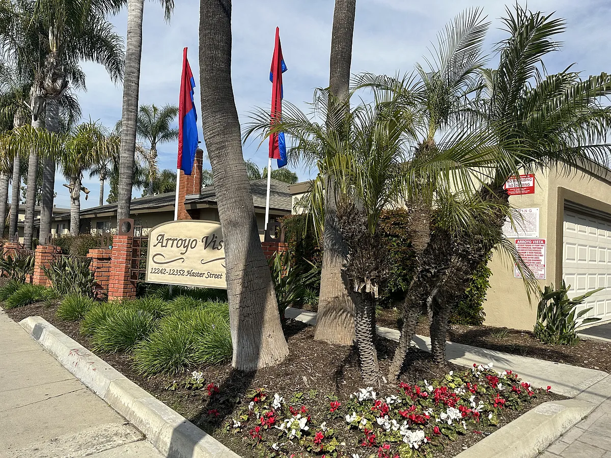 Building Photo - Arroyo Vista Apartments