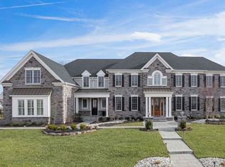 41 Waterford Way, Lincroft, NJ 07738