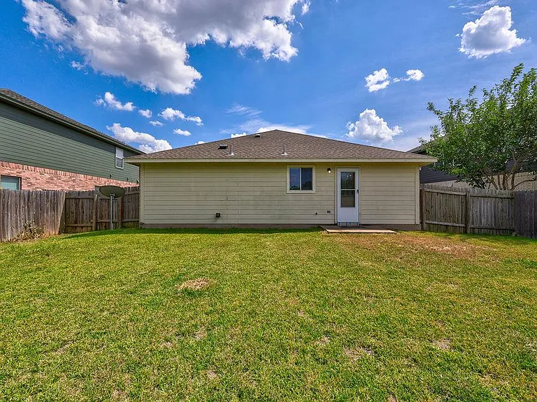 129 Dove Song Dr — Photo 37