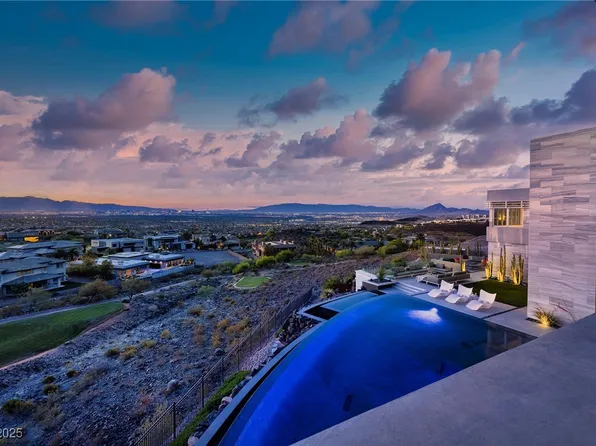 621 Majestic Rim Dr, Henderson, NV 89012