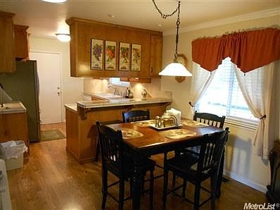 4th image of 1821 Valparaiso Dr