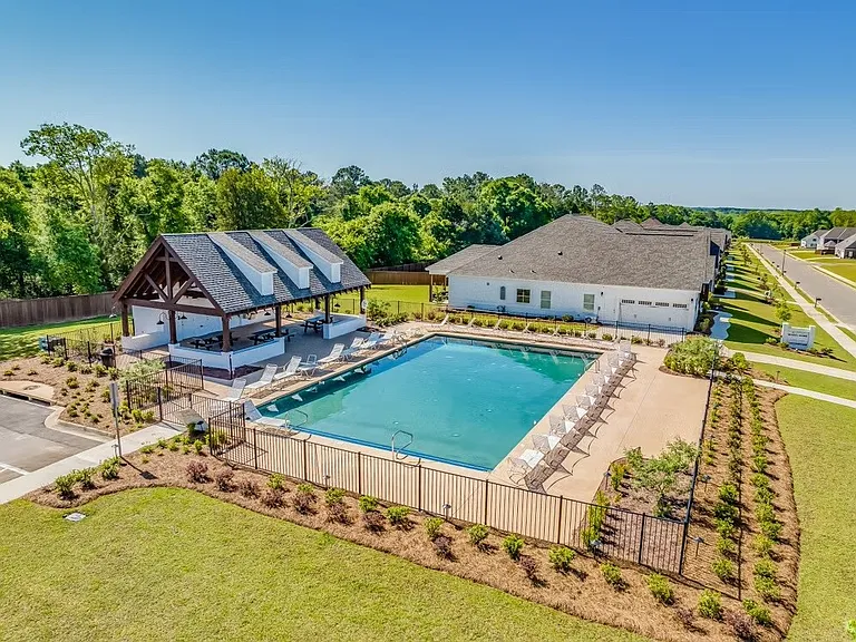 303 Charleston Mills Dr — Photo 9