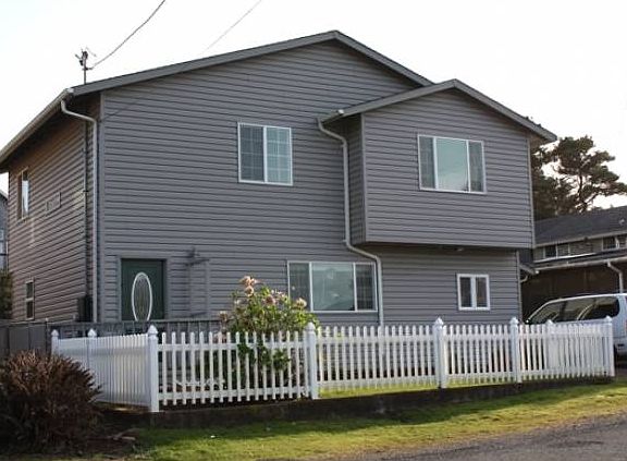 2nd image of 1946 NE 58th St