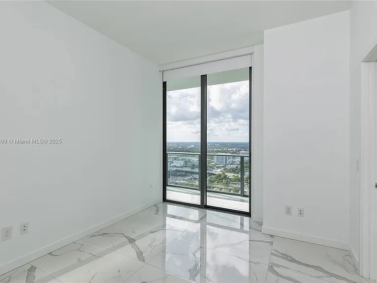 480 NE 31st St #3107 — Photo 11