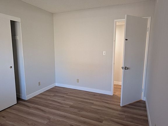 3rd image of 504-512 W Berkeley Ct #505-1