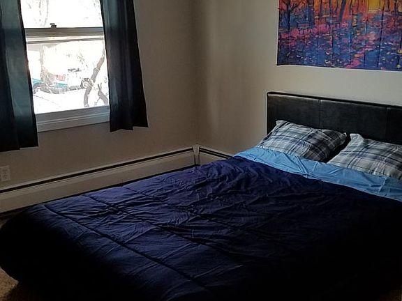 Upstairs bedroom 1