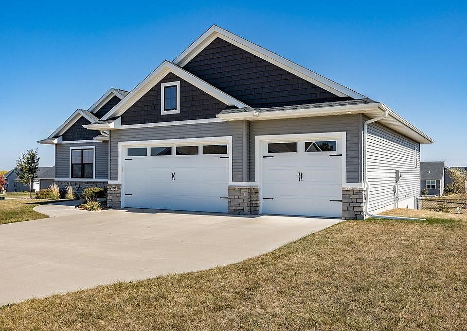 3098 Windsor Dr, Robins, IA 52328 Zillow
