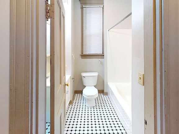 5th image of 329 W McMillan St APT 3
