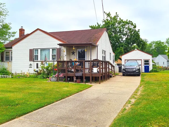 8 Kelly Ct, Mount Holly, NJ 08060