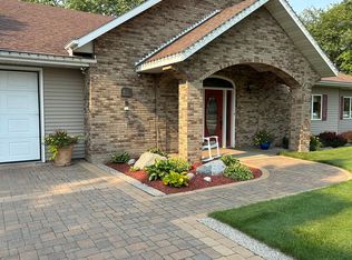 935 E Fir Ave, Fergus Falls, MN 56537