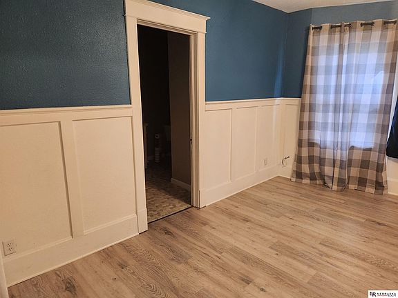 2nd image of 820 N York Ave
