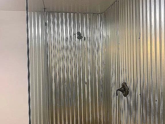 4th image of 2305 Ua Ave