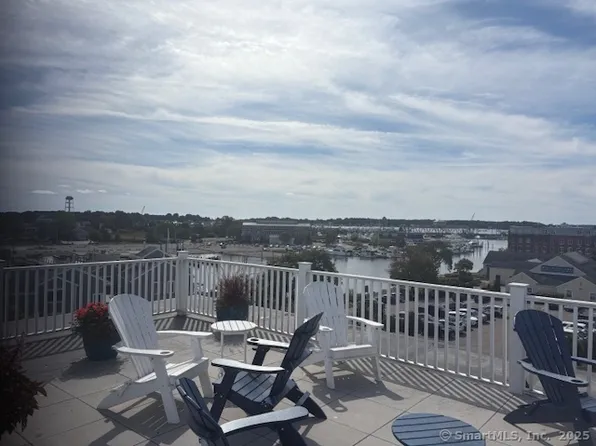 3 Water Street #301, Groton, CT 06355