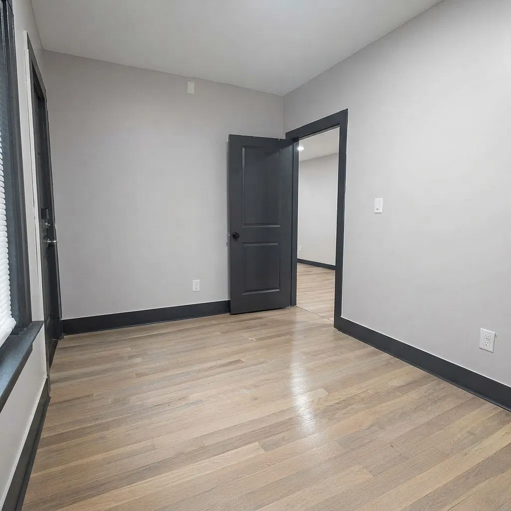 3 bed, 1000 sqft, $1,695 — Photo 2