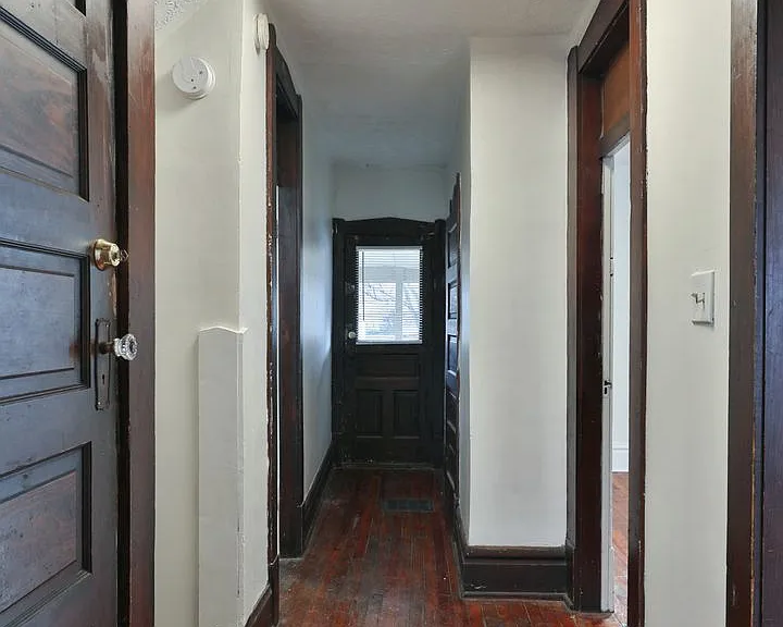 229 E 11th Ave — Photo 18