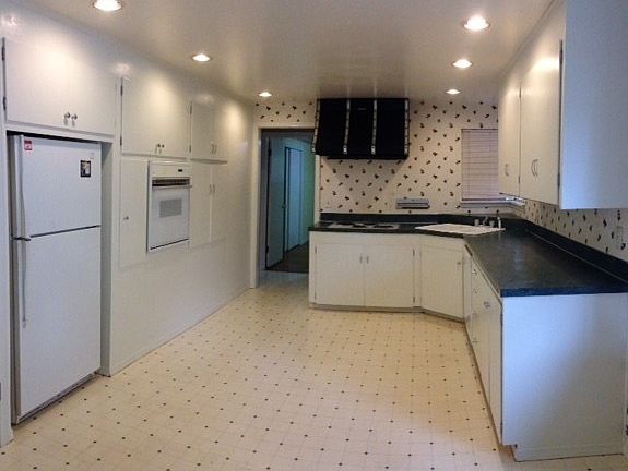 4th image of 549 NW 205th St