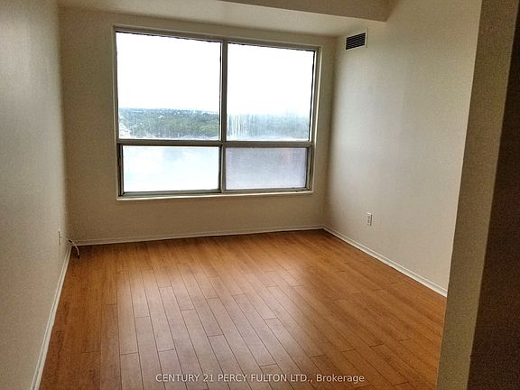 5th image of 1470 Midland Ave #1207