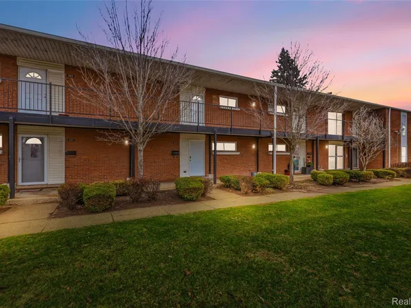 631 McDougall St, Detroit, MI 48207