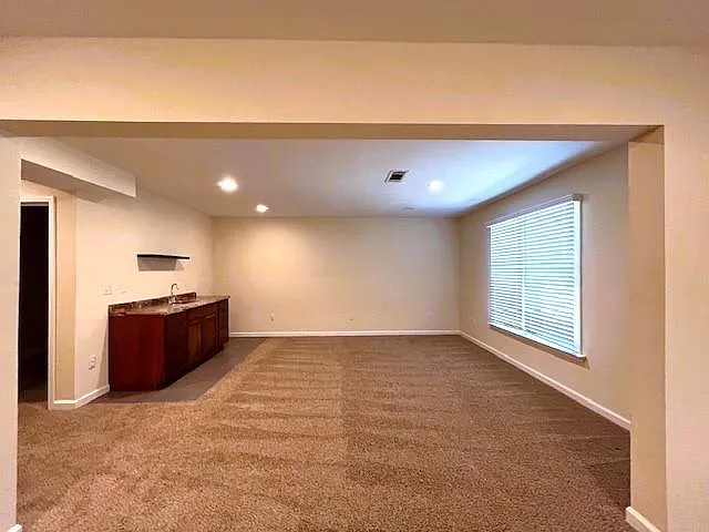 211 Water Oak Pl — Photo 4