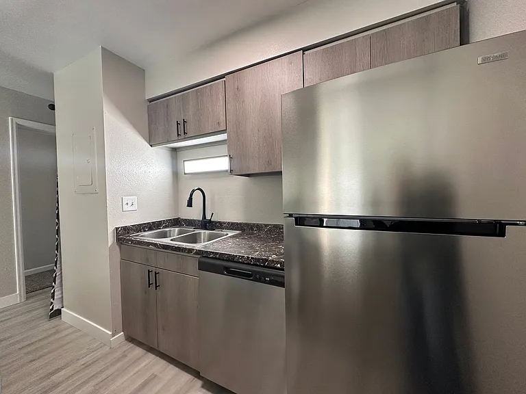 Stone Gate Apartments — Photo 48