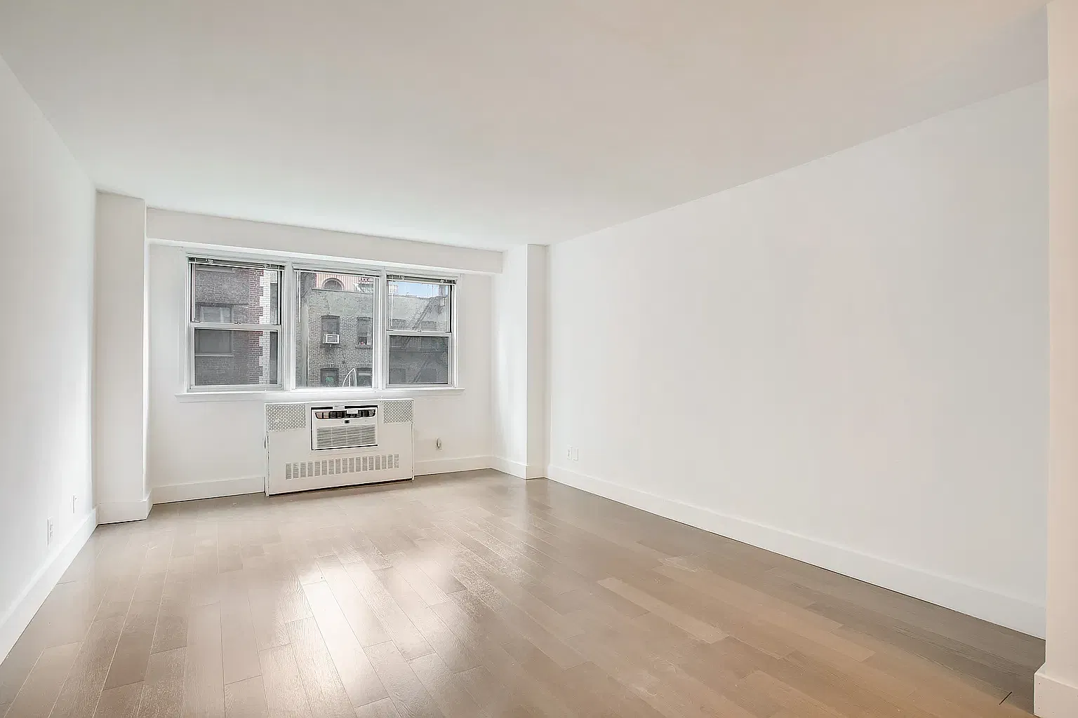 145 East 27th Street — Photo 3