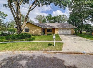 2018 Sycamore Ln, Plant City, FL 33563