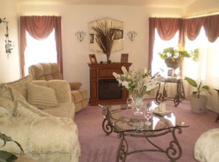 808 Wagon Train Dr SE, Rio Rancho, NM 87124