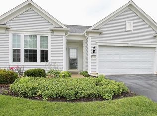 3251 Bagatelle Ln, Mundelein, IL 60060
