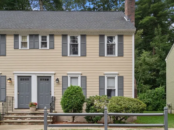 522 Wellman Ave, North Chelmsford, MA 01863