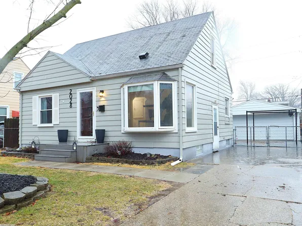 2028 Barrett Ave, Royal Oak, MI 48067
