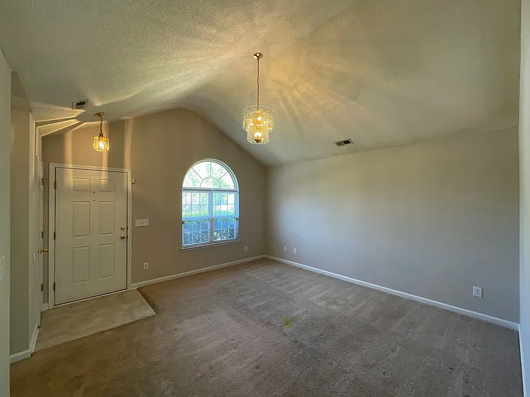 1100 Franklin Thomas Pl — Photo 2