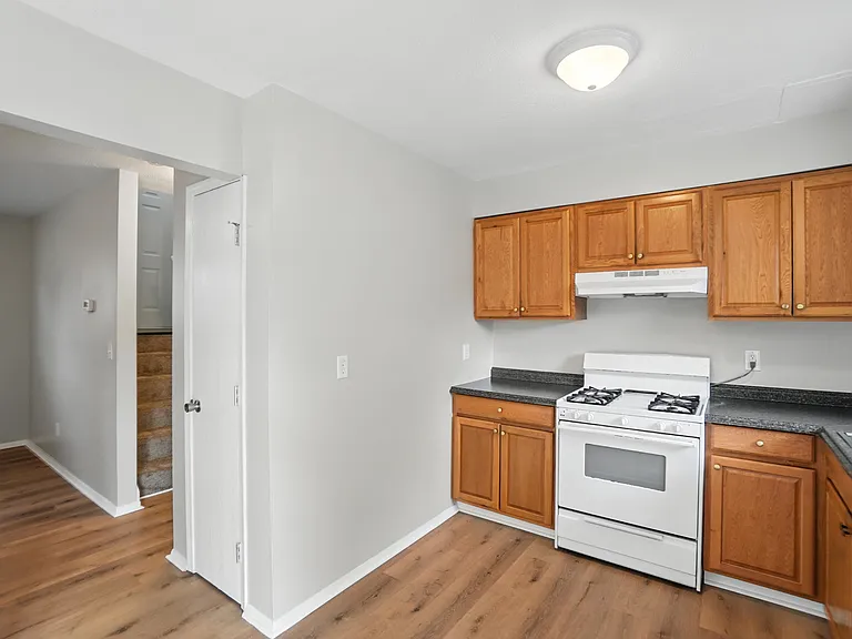 253 S Liberty St #2 — Photo 8