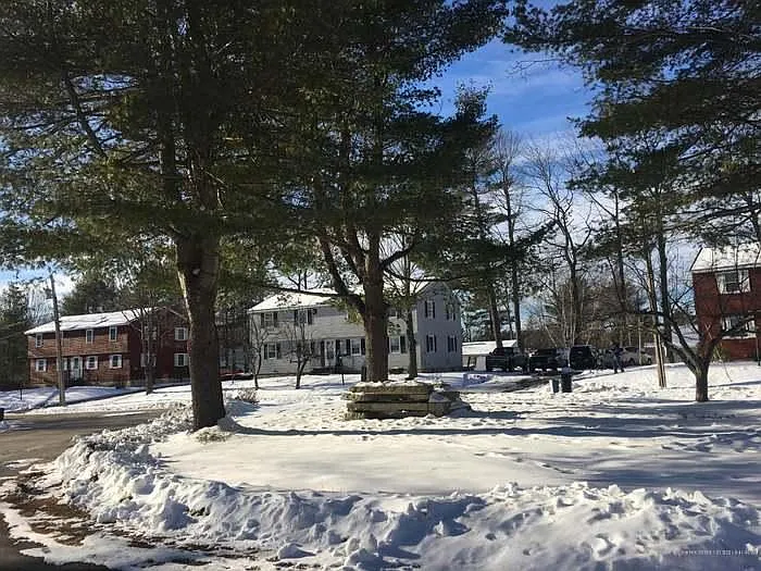 Abenaki Road Community - 7 Abenaki Rd #7B