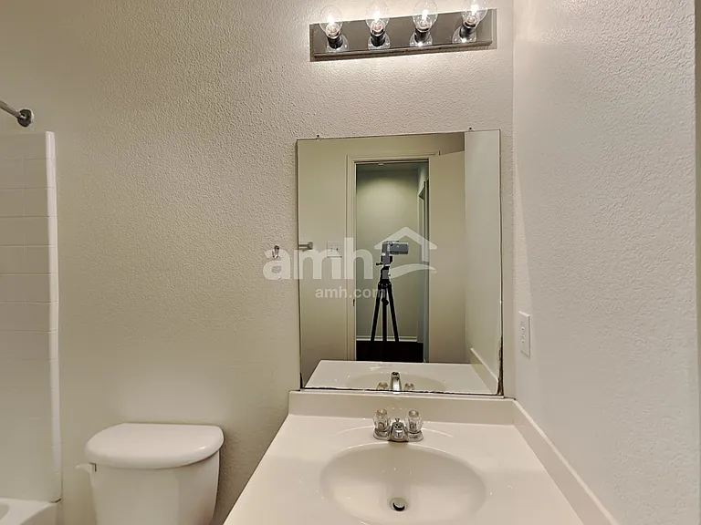 1101 Eagle Claw Dr — Photo 16