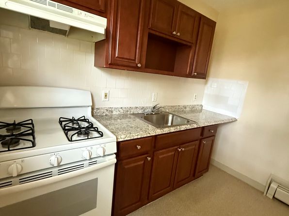 106 Fulton St #1