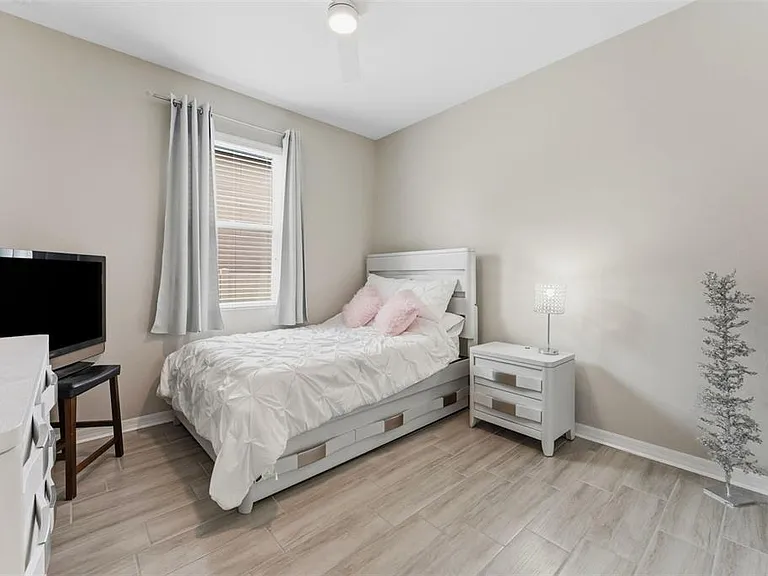 12451 Nouveau Ave — Photo 12