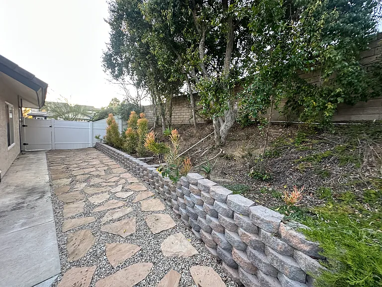 596 Aspen Ridge Ct — Photo 14